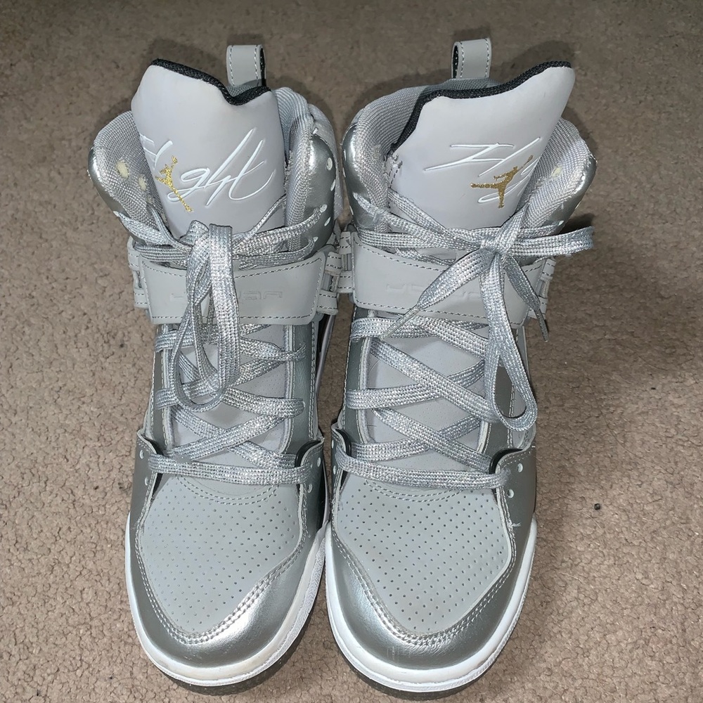 🔥Nike Air Jordans🔥 - Picture 3 of 8